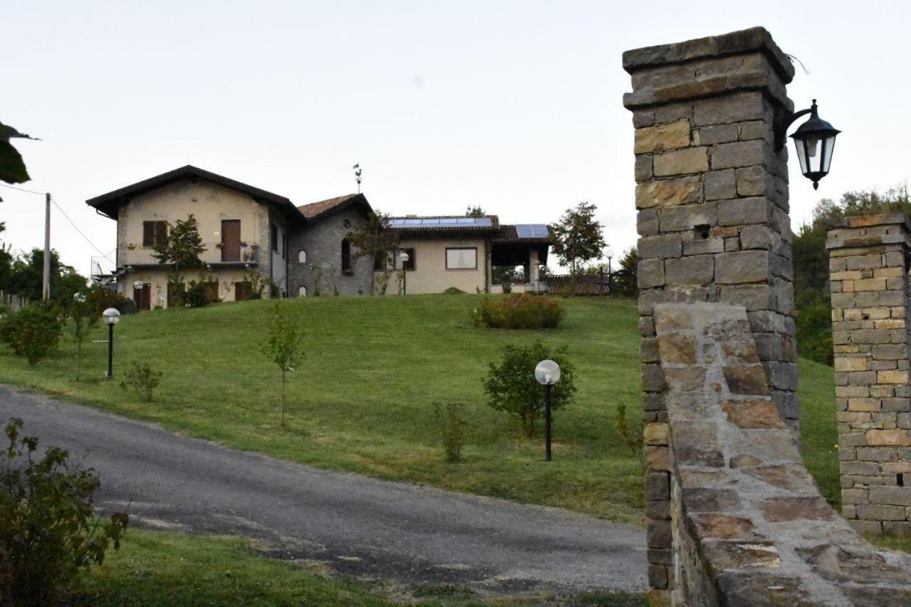 Agriturismo Cascina L'Arche Santo Stefano Belbo Exterior photo